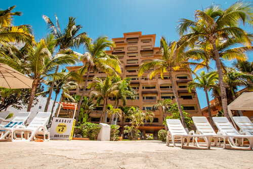 Costa de Oro Beach Hotel