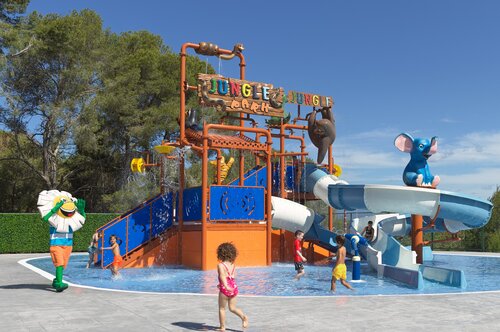 H10 Mediterranean Village