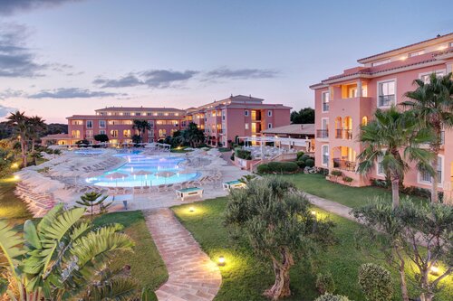 Grupotel Macarella Suites & Spa