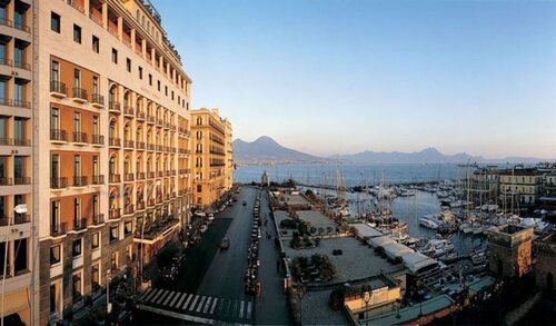 Grand Hotel Vesuvio Naples