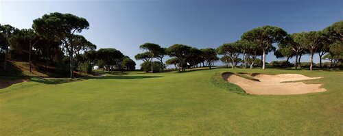 Pine Cliffs Residence