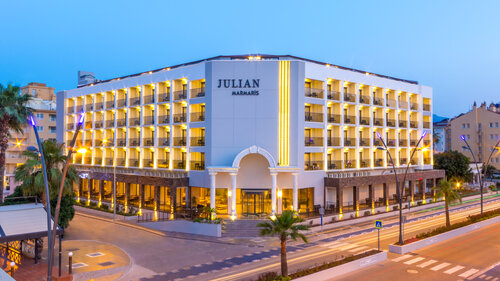 Ada Julian Hotel