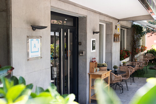 Tres Torres Atiram Hotel