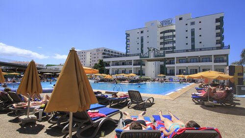 Aparthotel Green Field