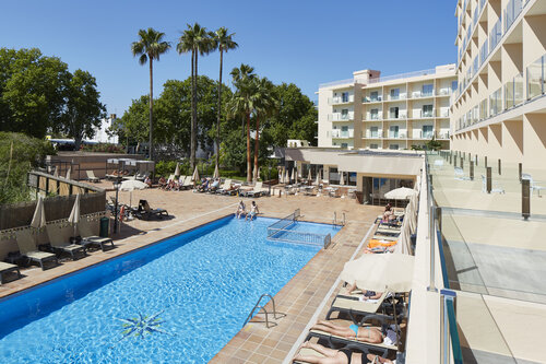 Invisa Hotel Es Pla