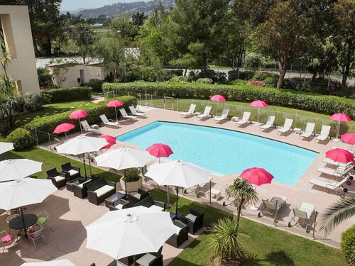 Mercure Cannes Mandelieu Hotel