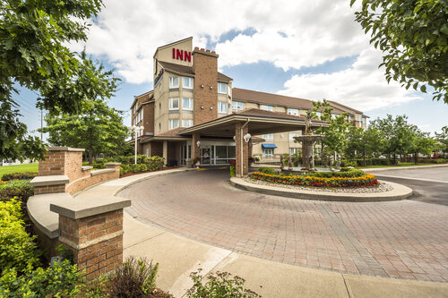 Monte Carlo Inn Brampton Suites