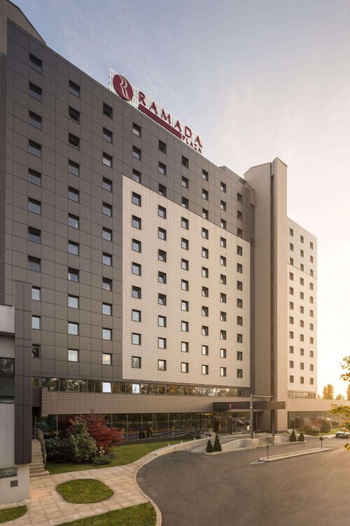 Ramada Plaza by Wyndham Bucharest