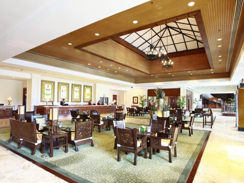 Waterfront Airport Hotel & Casino Mactan