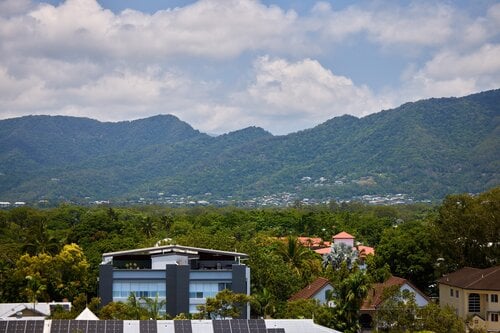 Cairns Harbourside Hotel