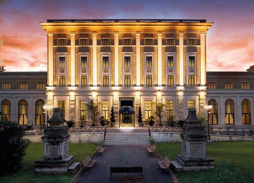 Th Roma - Carpegna Palace