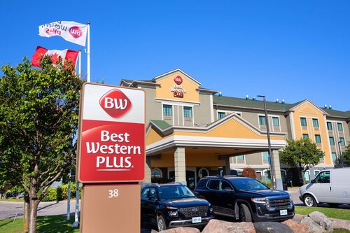 Best Western Plus Executive Inn