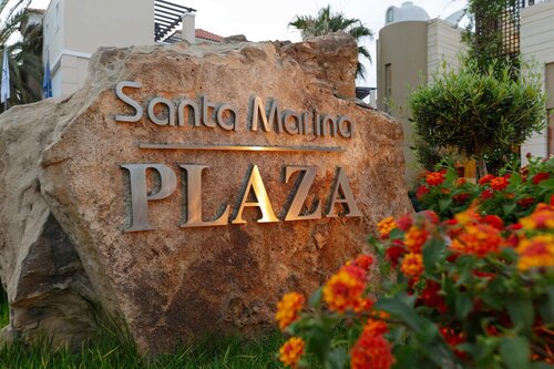 Santa Marina Plaza