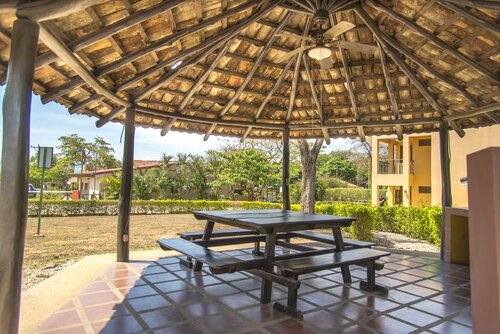 Nacazcol Hotel & Villas