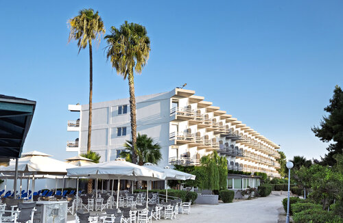 The Grove Seaside Hotel