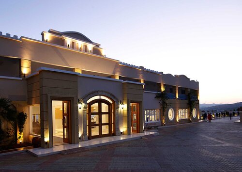 Mitsis Summer Palace