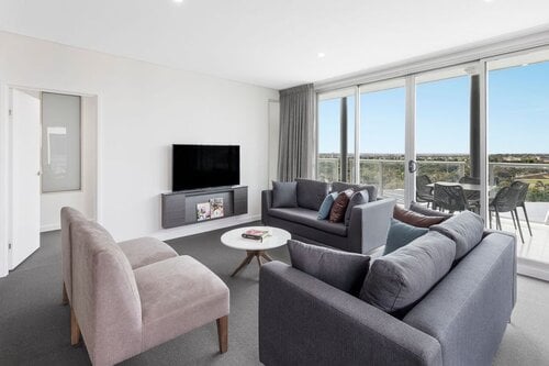 Oaks Adelaide Embassy Suites