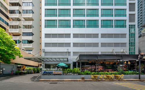 Adelphi Suites Bangkok