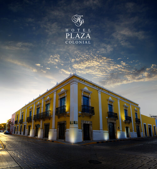 Plaza Colonial