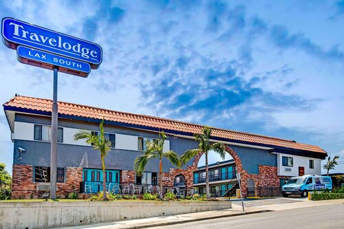 Travelodge by Wyndham LAX South