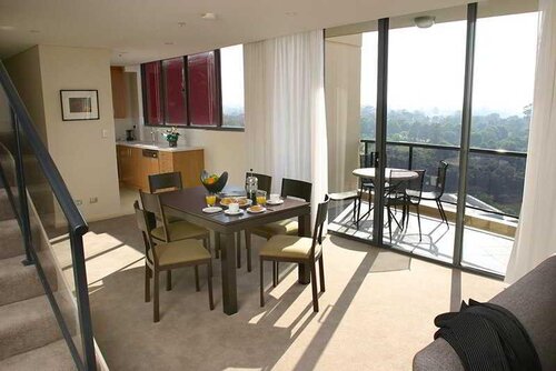Meriton Serviced Apartments Parramatta