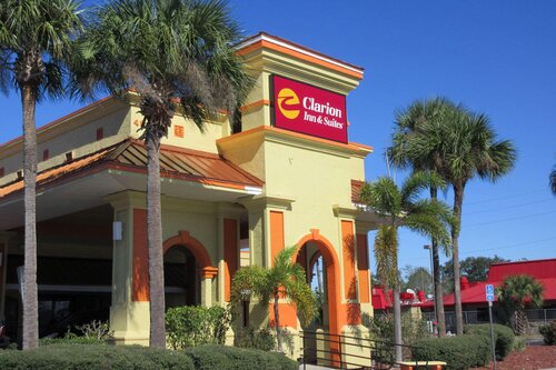 Clarion Inn & Suites Kissimmee Lake Buena Vista S