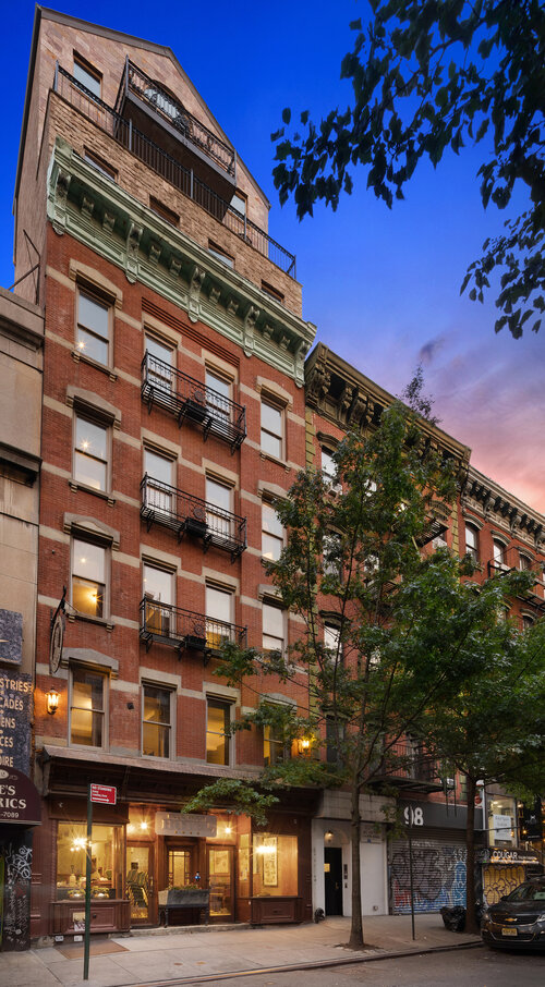 The Historic Blue Moon Hotel