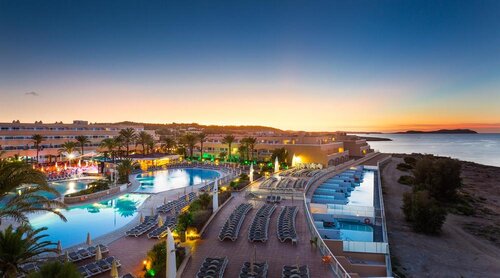 Sirenis Seaview Country Club