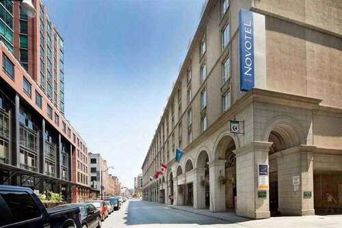 Novotel Toronto Centre