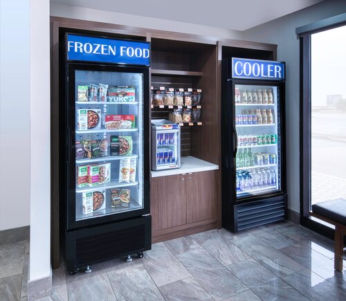 Holiday Inn Express Suites Mississauga Toronto SW