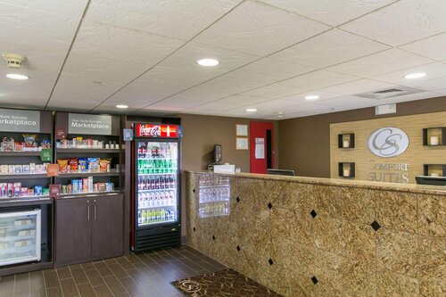 Comfort Suites NW Lakeline