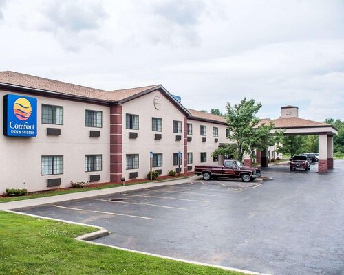 Comfort Inn & Suites Buffalo