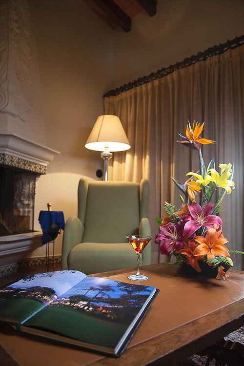 Las Mañanitas Hotel Garden & Restaurant