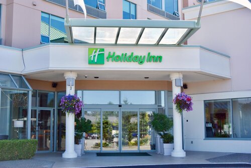 Holiday Inn Vancouver Airport
