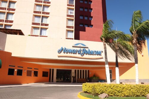 Howard Johnson Plaza Hotel Las Torres