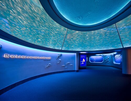 Holiday Inn Express Monterey-Cannery Row 