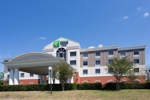 Holiday Inn Express Hotel & Suites Tampa-Fairgroun