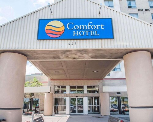 Comfort Hotel Airport North