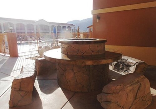 Oasis Inn and Suites Joshua Tree -29 Palms