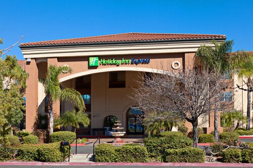 Holiday Inn Express Temecula an IHG hotel