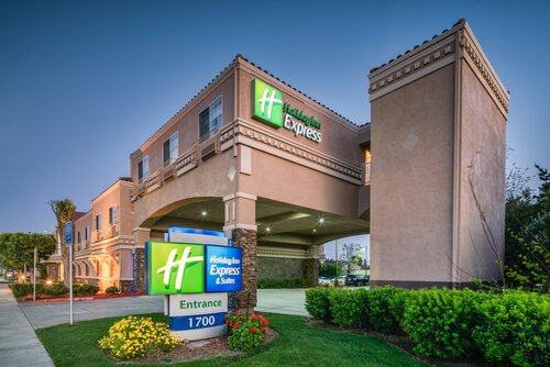 Holiday Inn Express & Suites Santa Clara