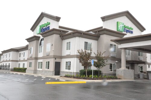 Holiday Inn Express & Suites Jackson