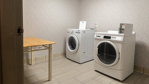 Holiday Inn Express Oakdale