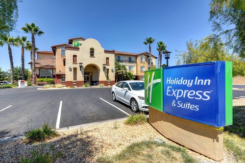 Holiday Inn Express Manteca 