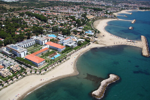 Estival El Dorado Resort