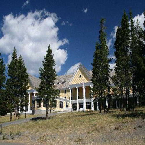 Lake Yellowstone Hotel and Cabins