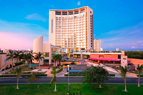 Krystal Urban Cancún & Beach Club