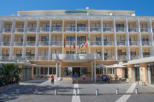 Grand Hotel Moon Valley