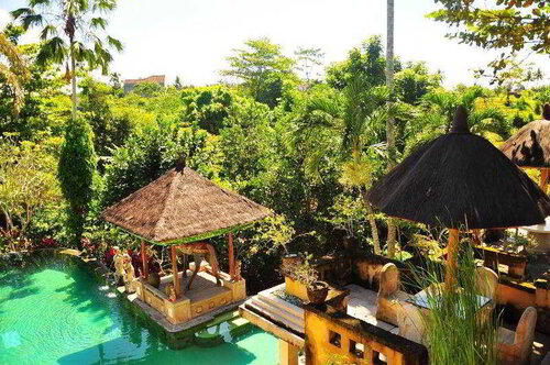 Alam Puri Art Museum, Resort & Spa