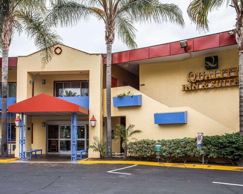 Quality Inn & Suites Anaheim At The Park